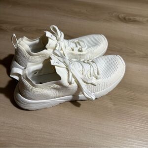ACTA Footwear with a Purpose Women's Athletic Sneakers Ivory Cream Sz 7 Lace Up‎
